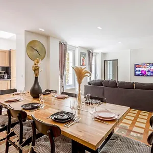 Apartment 180 Eden, Luxury Apt At Sacre Coeur, Paris